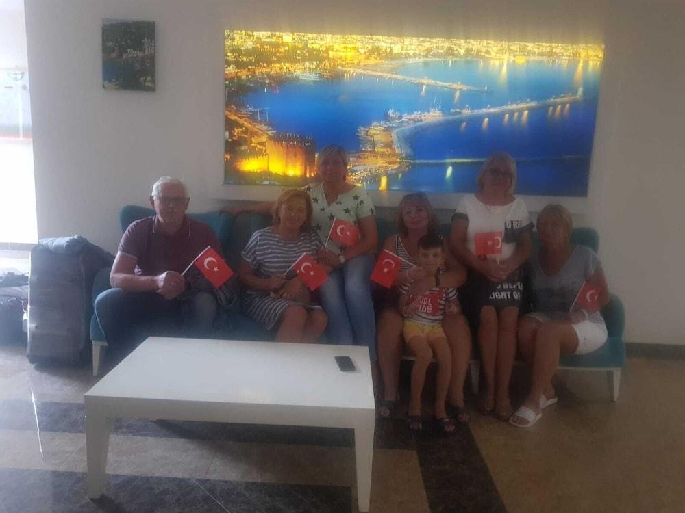 Grand Ati̇Lla Hotel Alanya Luaran gambar