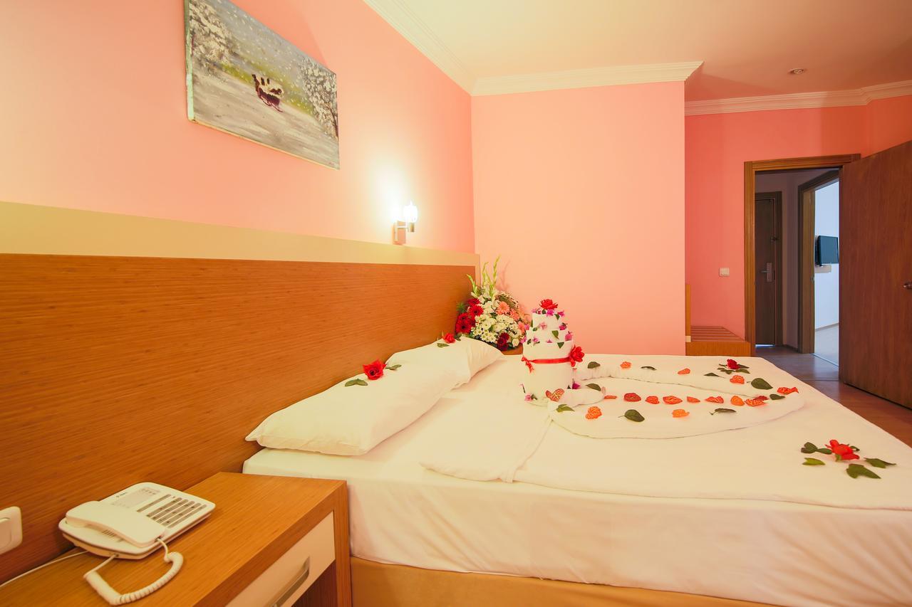 Grand Ati̇Lla Hotel Alanya Luaran gambar