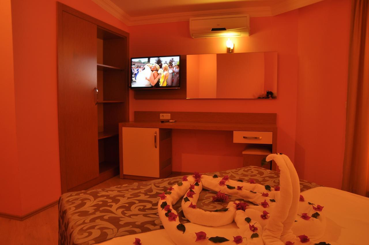 Grand Ati̇Lla Hotel Alanya Luaran gambar